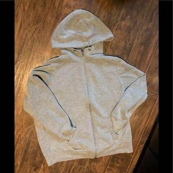 tek gear Tops - Tek Gear gray sweatshirt. The string is removed.